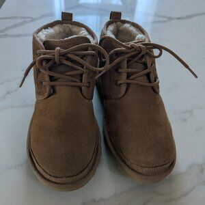 UGG Women’s Neumel Leather Boots Size 9 Like New